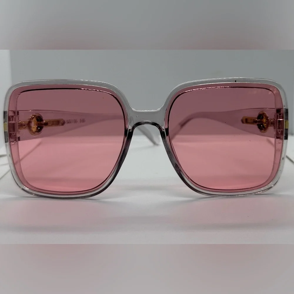 Oversized Square Sunglasses Gray Frame Pink Lens Gold DetailTrendy Fashion UV400